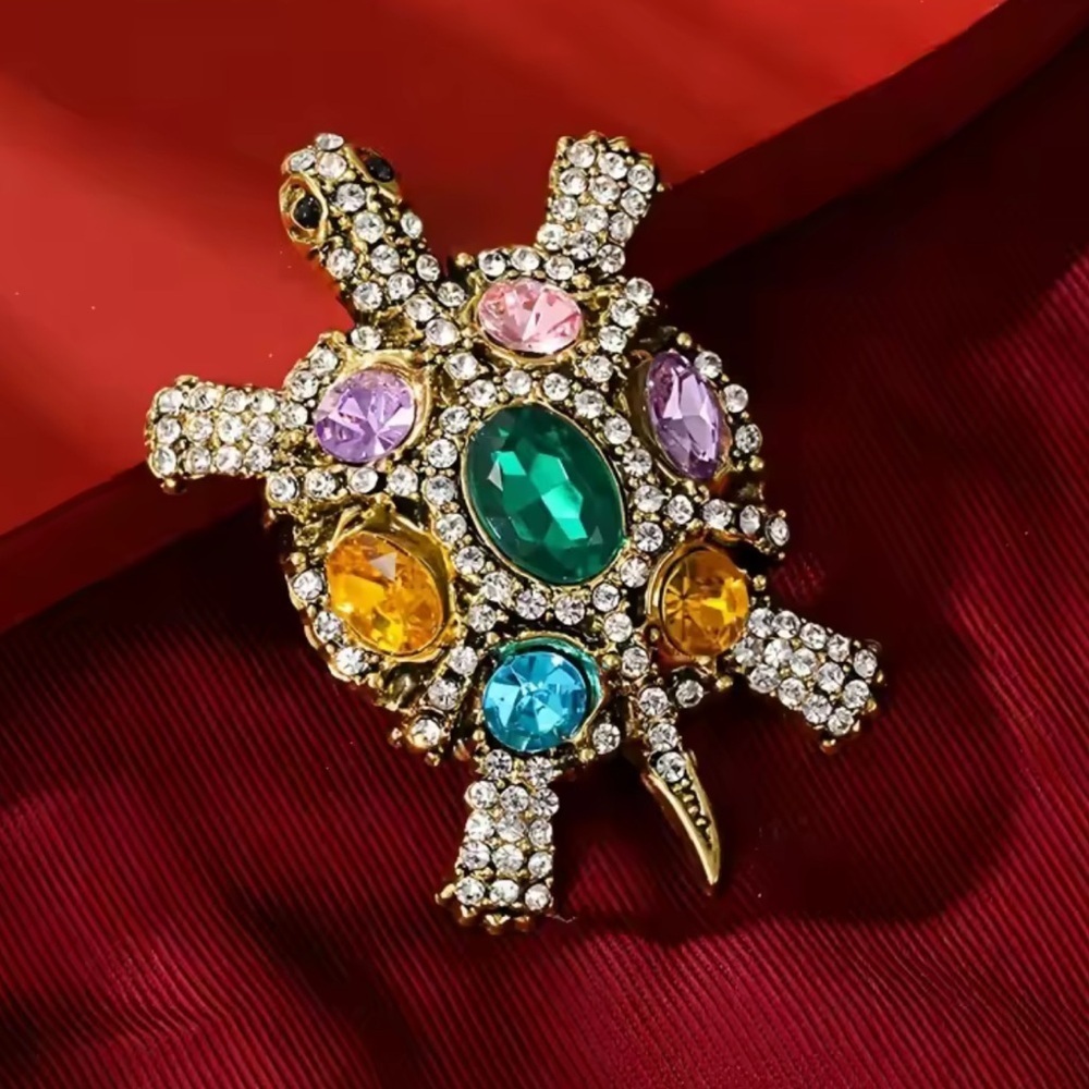 Turtle Emerald Voyage Multicolor Diamond Brooch